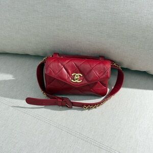 CHANEL Vintage Red Lambskin Belt Bag GHW